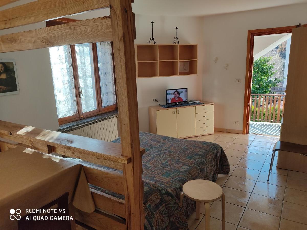 الشقق الفندقية فينيستريليفي  Residenza La Ruina المظهر الخارجي الصورة