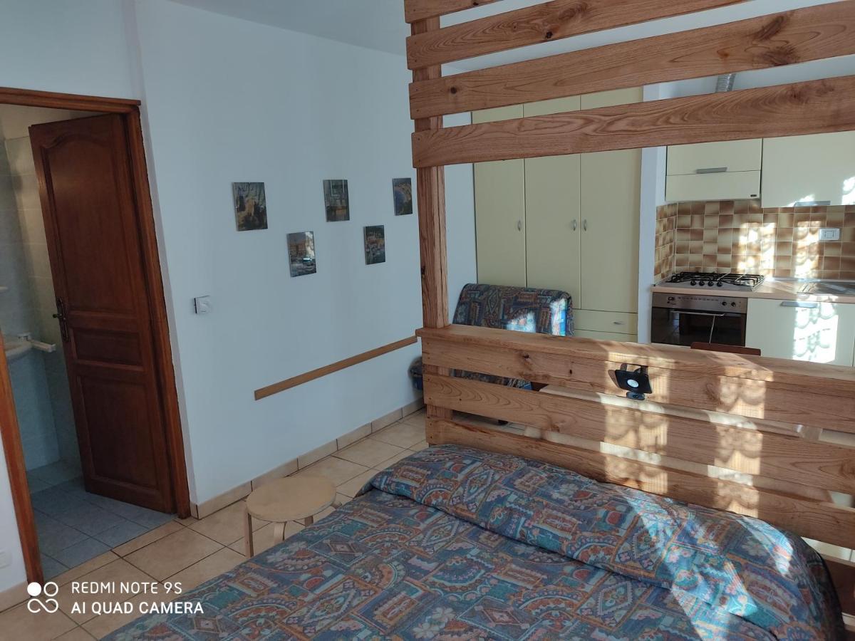 الشقق الفندقية فينيستريليفي  Residenza La Ruina المظهر الخارجي الصورة